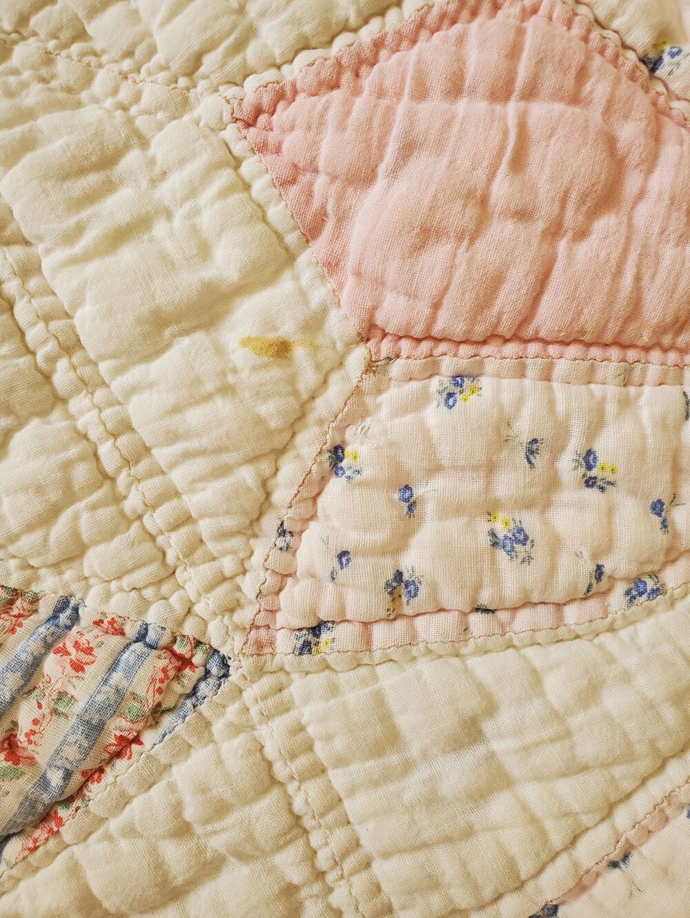 Crinkle Cotton Vintage Handmade Tulip Qulit - Picture 8 of 10